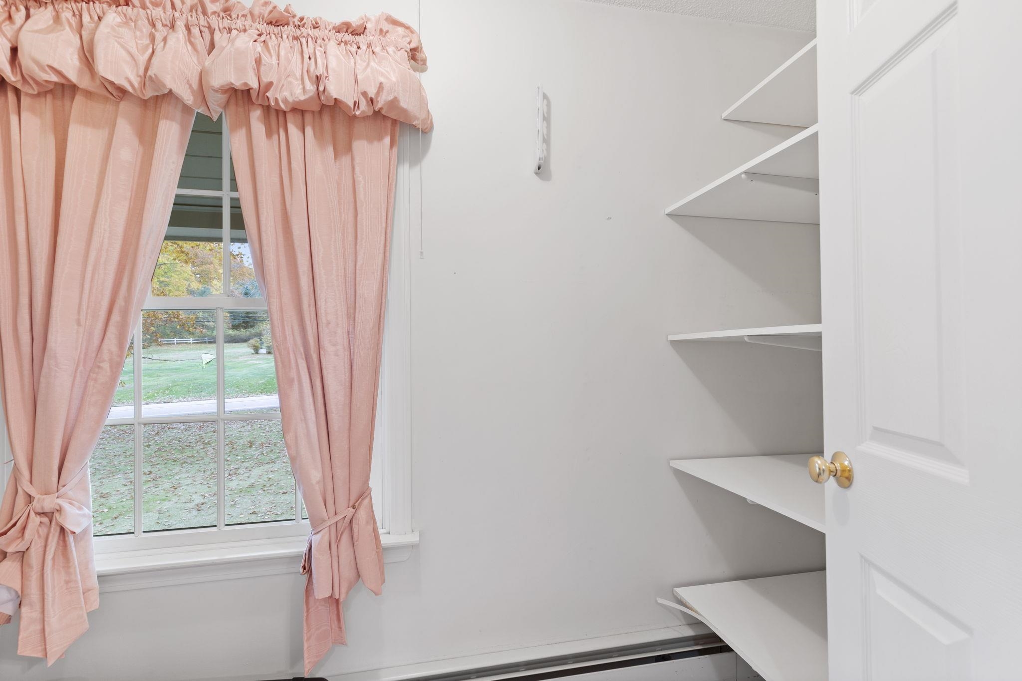 Rochester, New Hampshire, 03867, United States, 4 Bedrooms Bedrooms, ,1 BathroomBathrooms,Residential,For Sale,1985747