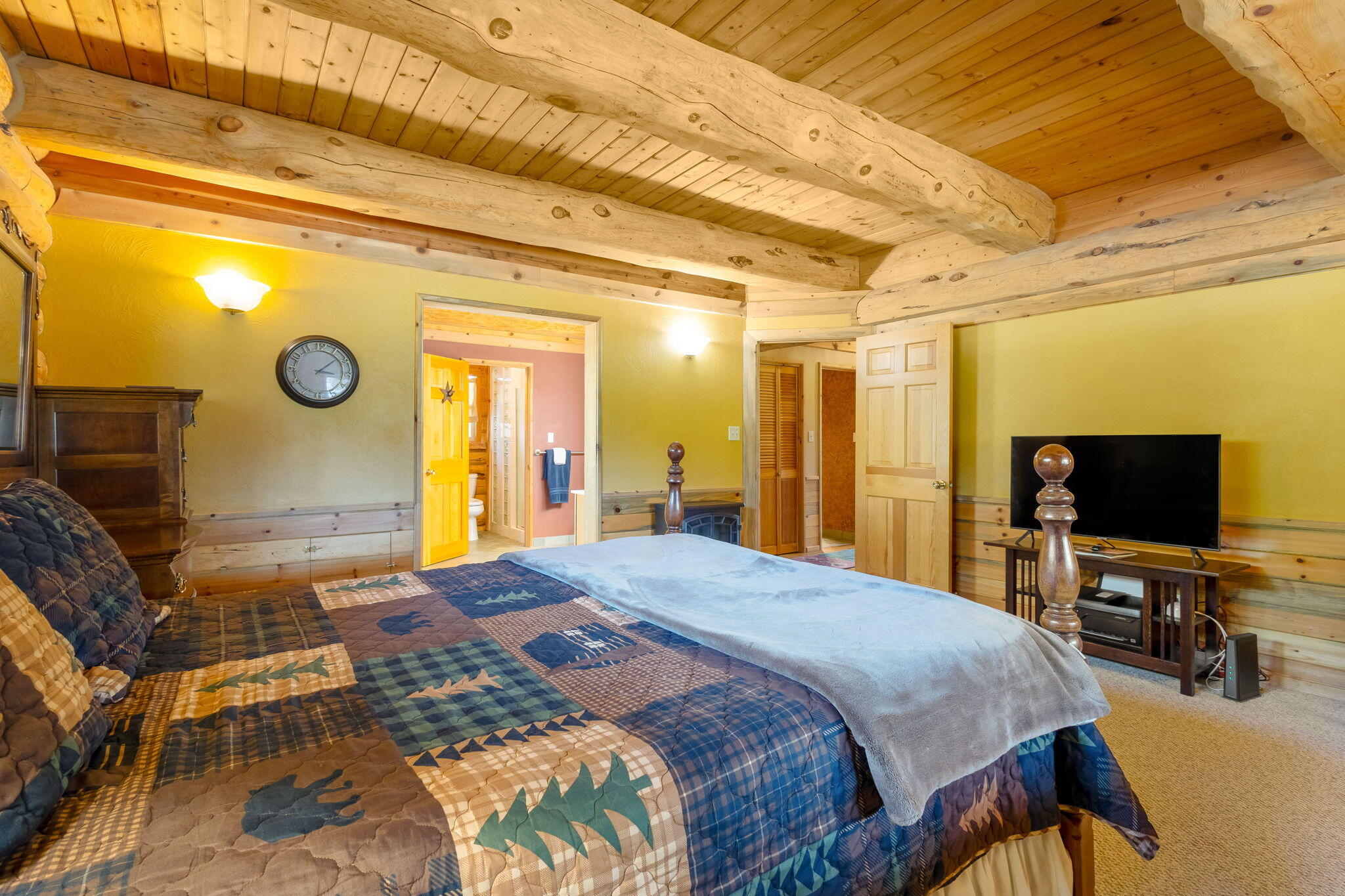 Bend, Oregon, 97707, United States, 3 Bedrooms Bedrooms, ,2 BathroomsBathrooms,Residential,For Sale,1983527