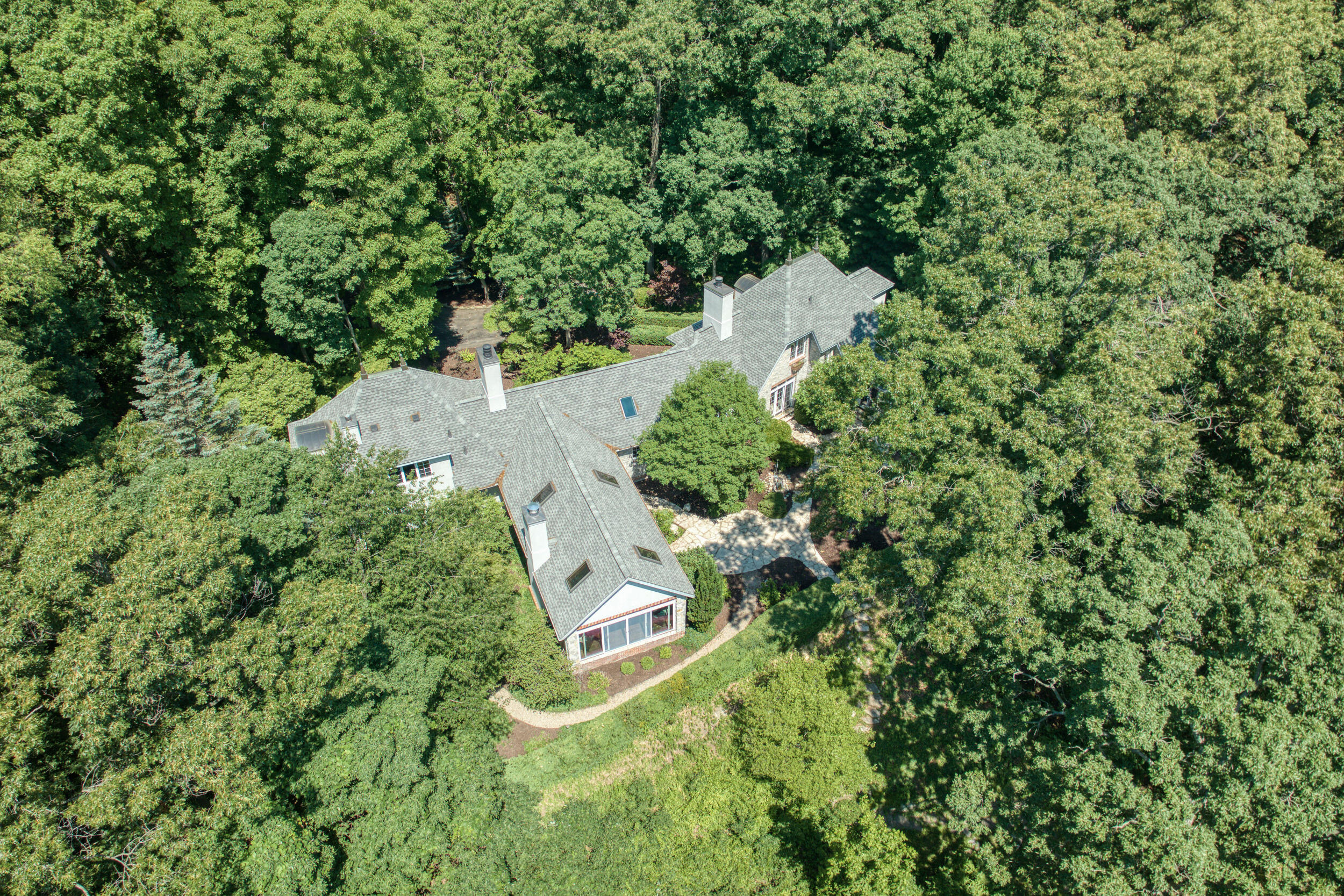 Saugatuck, Michigan, 49453, United States, 4 Bedrooms Bedrooms, ,5 BathroomsBathrooms,Residential,For Sale,1980395