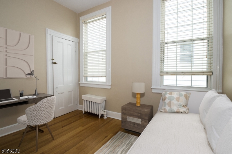 Roselle Park Boro, New Jersey, 07204, United States, 4 Bedrooms Bedrooms, ,1 BathroomBathrooms,Residential,For Sale,1941896