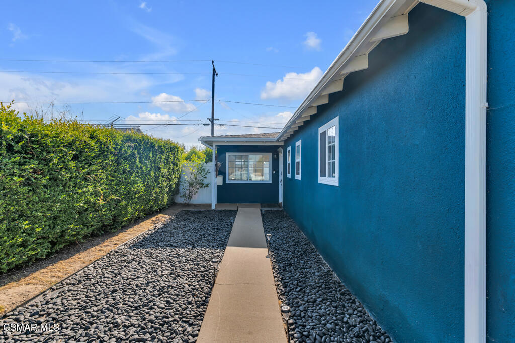 Oxnard, California, 93033, United States, 3 Bedrooms Bedrooms, ,2 BathroomsBathrooms,Residential,For Sale,1891023