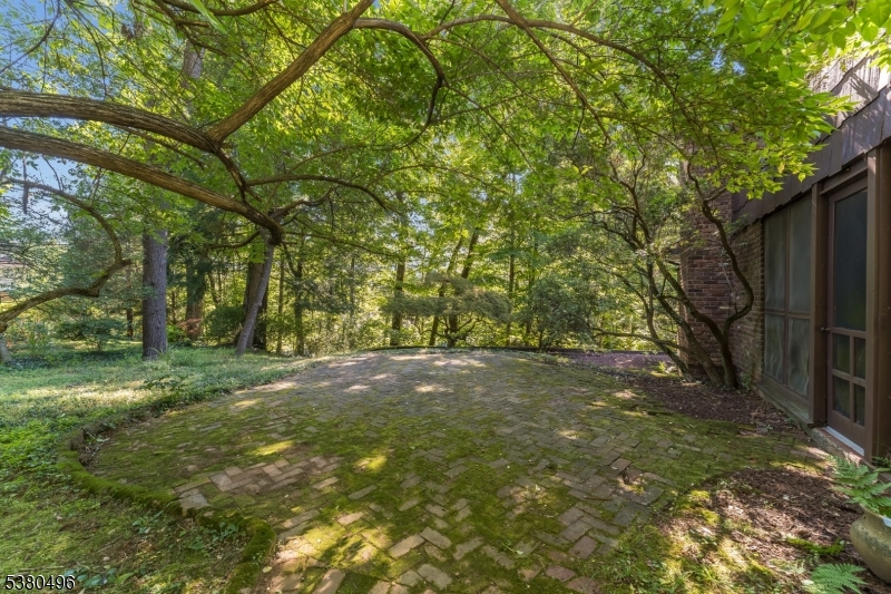 Bridgewater Twp., New Jersey, 07920, United States, 3 Bedrooms Bedrooms, ,2 BathroomsBathrooms,Residential,For Sale,1927151