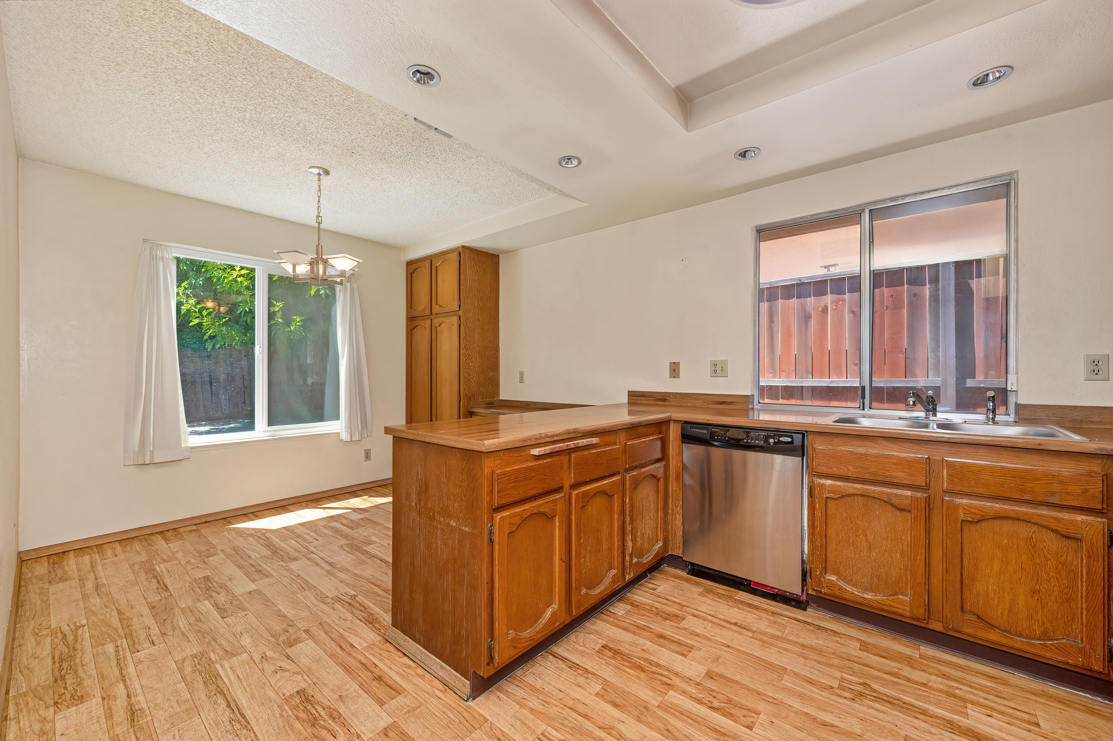  7613 Black Bear Drive, Sacramento, CA 95843 - 物件實景
