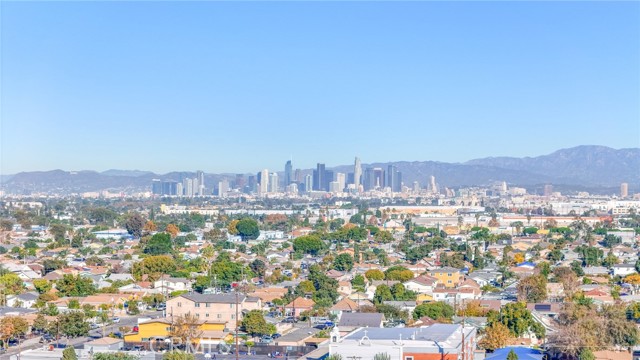 Los Angeles, California, 90001, United States, 2 Bedrooms Bedrooms, ,2 BathroomsBathrooms,Residential,For Sale,2008096