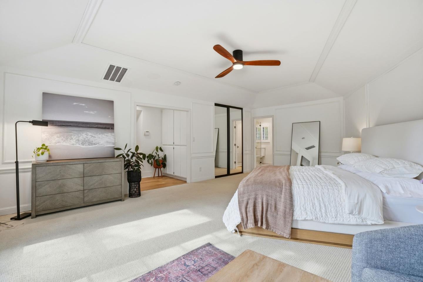 Walnut Creek, California, 94596, United States, 3 Bedrooms Bedrooms, ,4 BathroomsBathrooms,Residential,For Sale,1987935