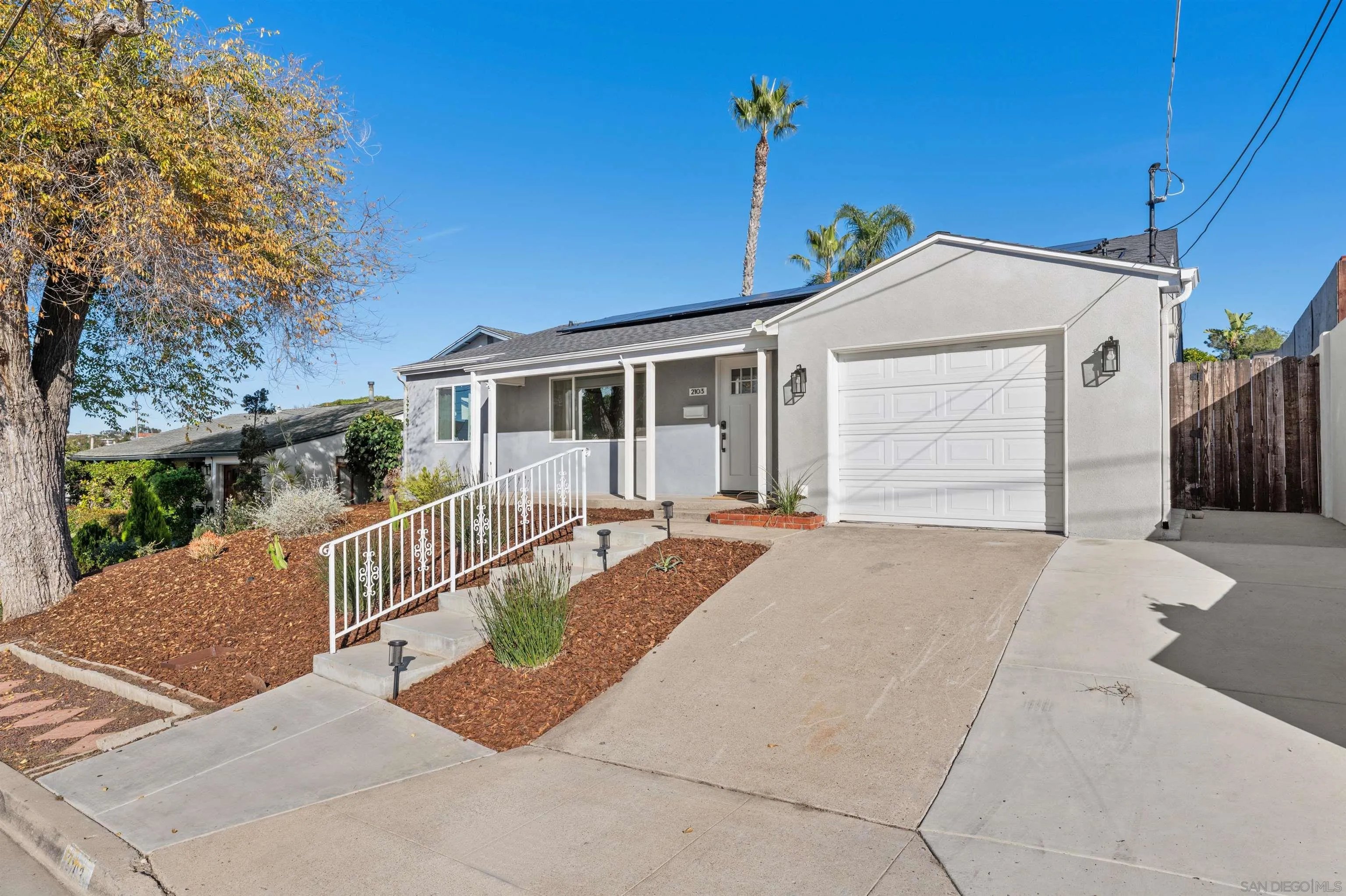 2103 Garfield Rd, San Diego, CA 92110