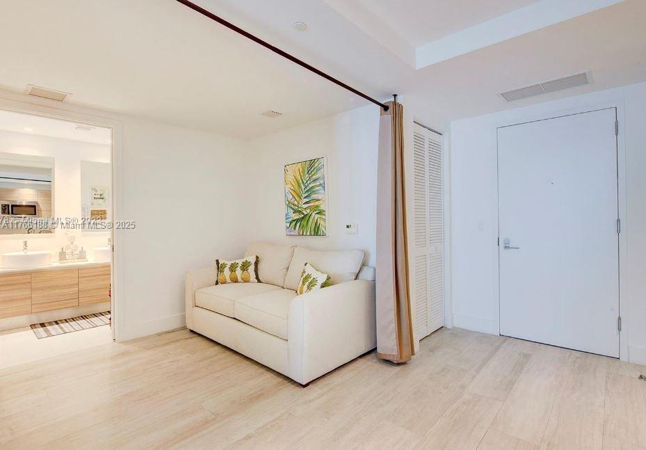 Miami, Florida, 33137, United States, 1 Bedroom Bedrooms, ,1 BathroomBathrooms,Residential,For Sale,1743850