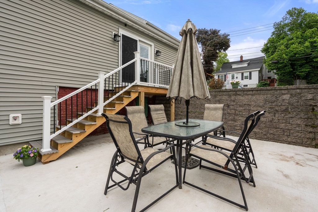 Wakefield, Massachusetts, 01880, United States, 5 Bedrooms Bedrooms, ,3 BathroomsBathrooms,Residential,For Sale,1837062