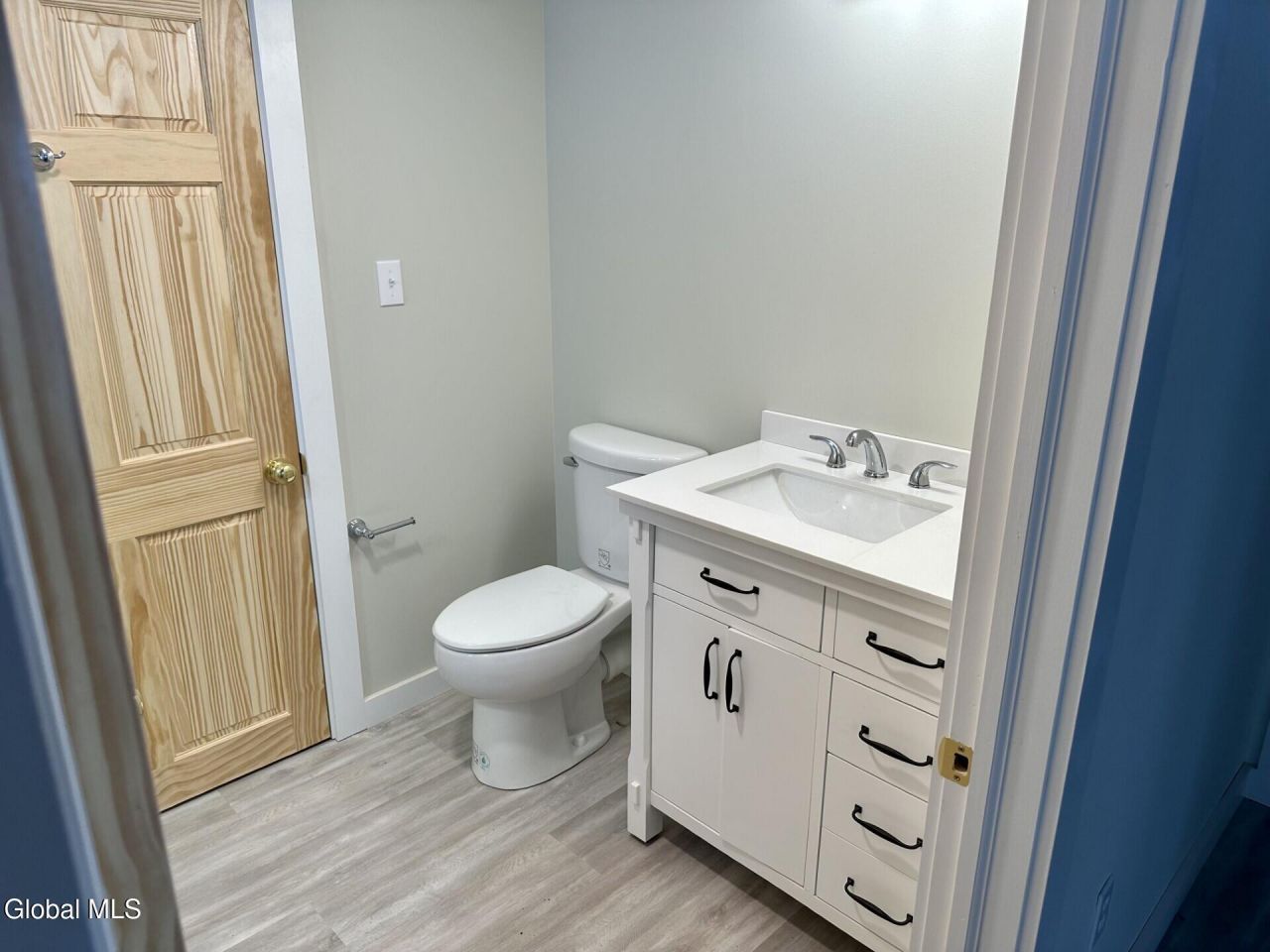 Gloversville, New York, 12078, United States, 3 Bedrooms Bedrooms, ,3 BathroomsBathrooms,Residential,For Sale,1938856