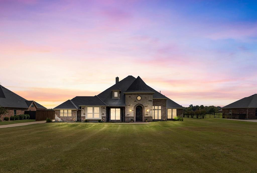 Talty, Texas, 75126, United States, 4 Bedrooms Bedrooms, ,3 BathroomsBathrooms,Residential,For Sale,1960576