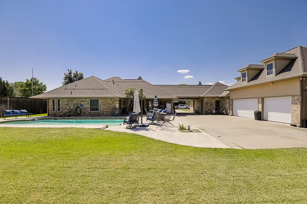 Kennedale, Texas, 76060, United States, 3 Bedrooms Bedrooms, ,3 BathroomsBathrooms,Residential,For Sale,1995469