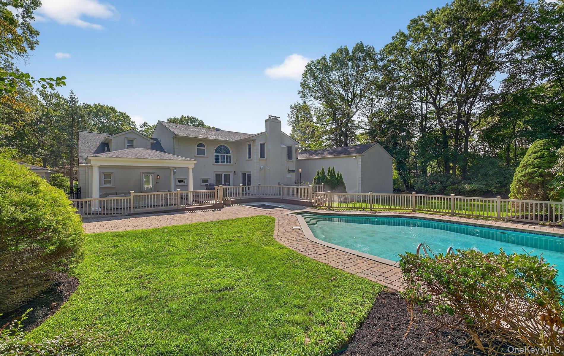 Woodbury, New York, 11797, United States, 5 Bedrooms Bedrooms, ,6 BathroomsBathrooms,Residential,For Sale,1918098