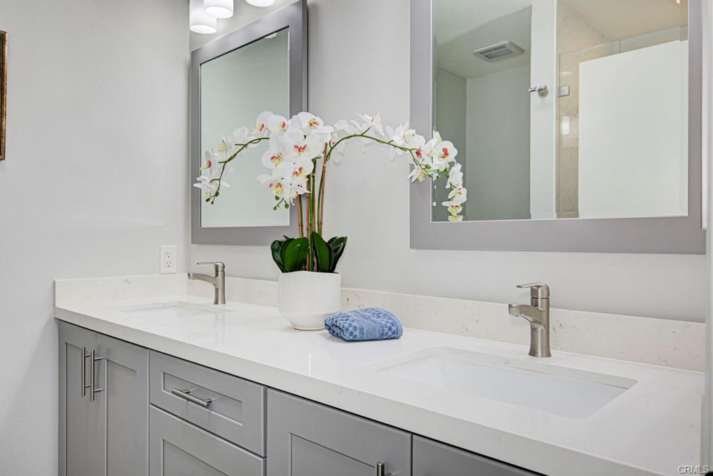 Laguna Beach, California, 92637, United States, 3 Bedrooms Bedrooms, ,Residential,For Sale,1905804