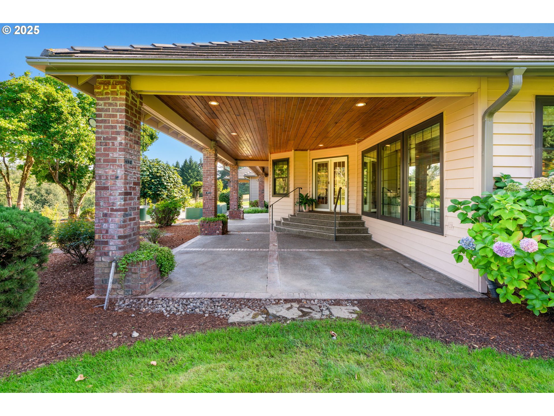 Vancouver, Washington, 98685, United States, 3 Bedrooms Bedrooms, ,4 BathroomsBathrooms,Residential,For Sale,2003472