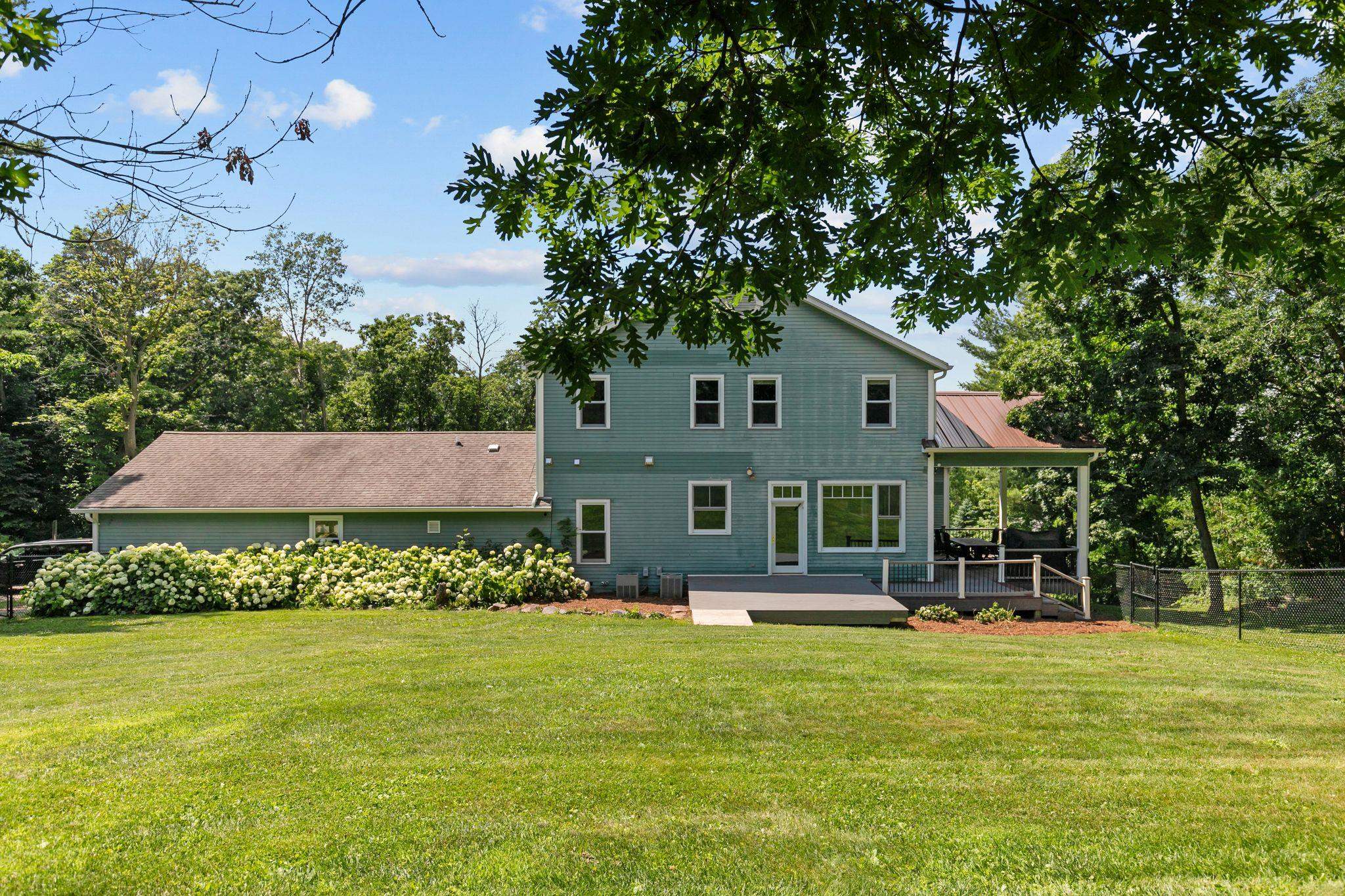 Berlin, Wisconsin, 54923, United States, 5 Bedrooms Bedrooms, ,4 BathroomsBathrooms,Residential,For Sale,1974961