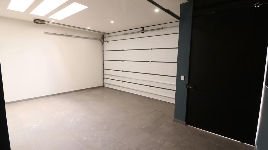 Colegio Militar, Morelia, Michoacán de Ocampo, 58260, Mexico, 3 Bedrooms Bedrooms, ,3 BathroomsBathrooms,Residential,For Sale,Colegio Militar,1616740