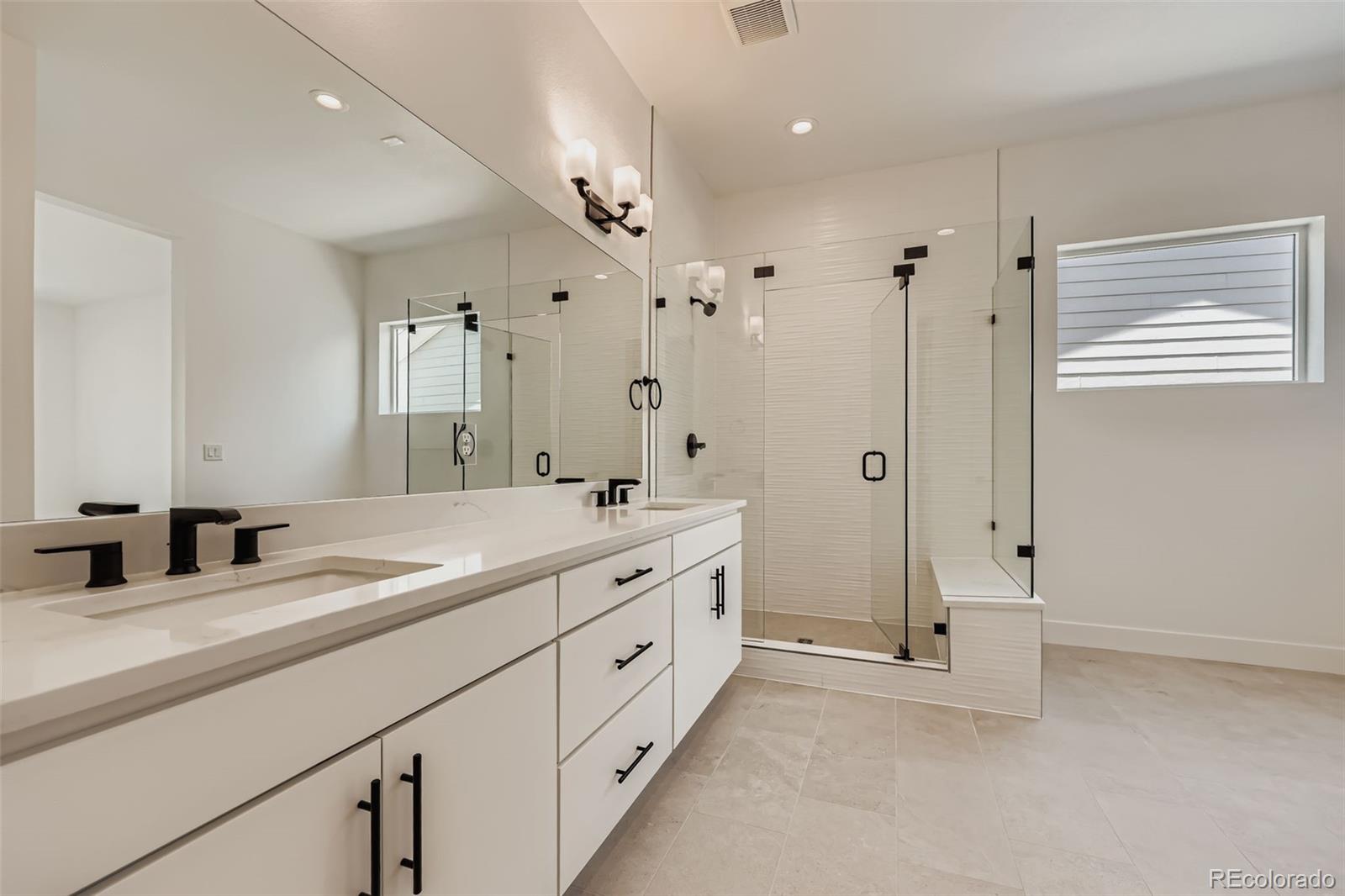 Castle Rock, Colorado, 80104, United States, 2 Bedrooms Bedrooms, ,2 BathroomsBathrooms,Residential,For Sale,1902187
