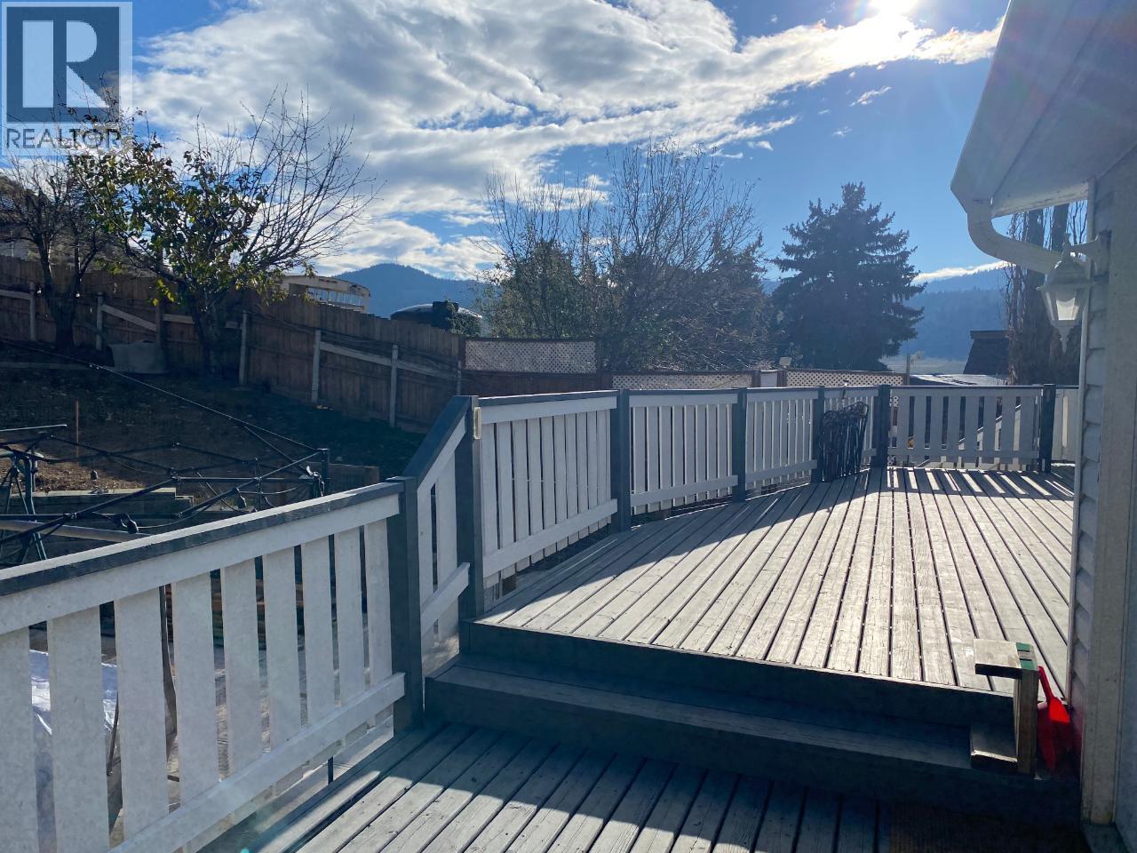 KAMLOOPS, British Columbia, V2H 1S7, CA, 4 Bedrooms Bedrooms, ,3 BathroomsBathrooms,Residential,For Sale,1949543