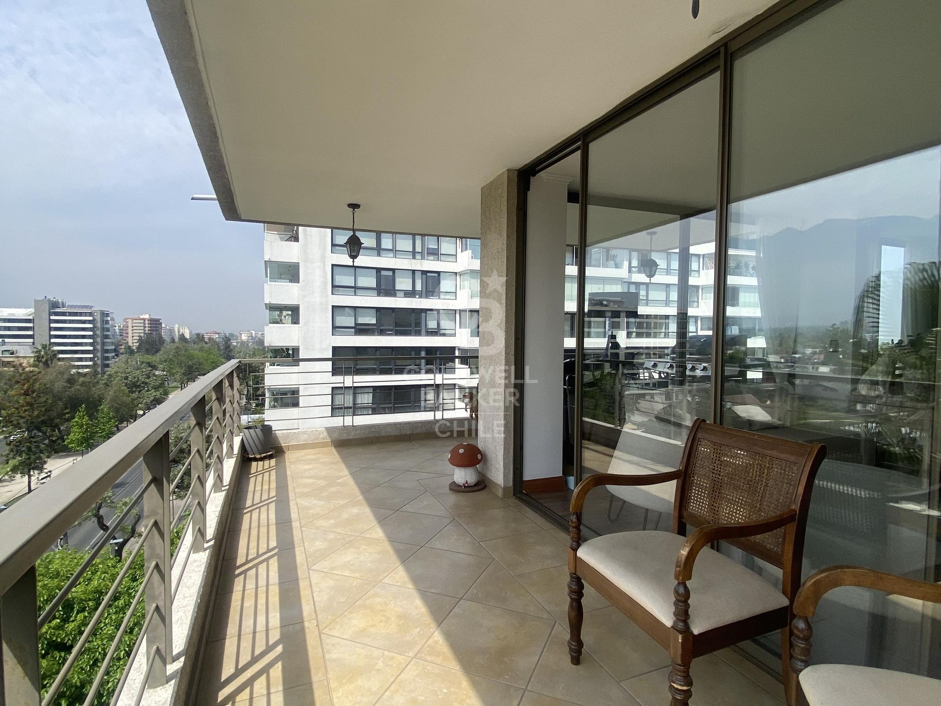 Las Condes, Chile, 4 Bedrooms Bedrooms, ,3 BathroomsBathrooms,Residential,For Sale,1966601