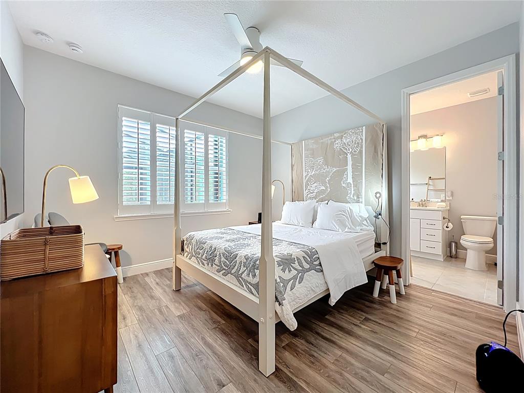 Groveland, Florida, 34736, United States, 5 Bedrooms Bedrooms, ,7 BathroomsBathrooms,Residential,For Sale,1906633