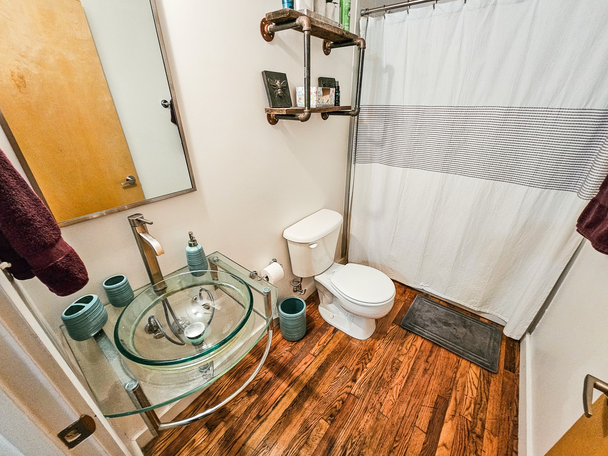 Nashville, Tennessee, 37219, United States, 2 Bedrooms Bedrooms, ,2 BathroomsBathrooms,Residential,For Sale,1743345