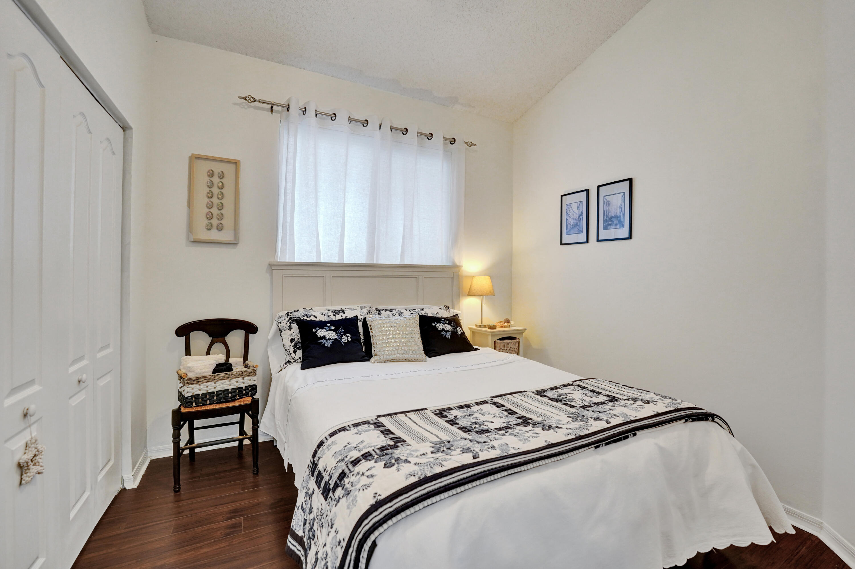 Pembroke Pines, Florida, 33332, United States, 3 Bedrooms Bedrooms, ,2 BathroomsBathrooms,Residential,For Sale,1987784