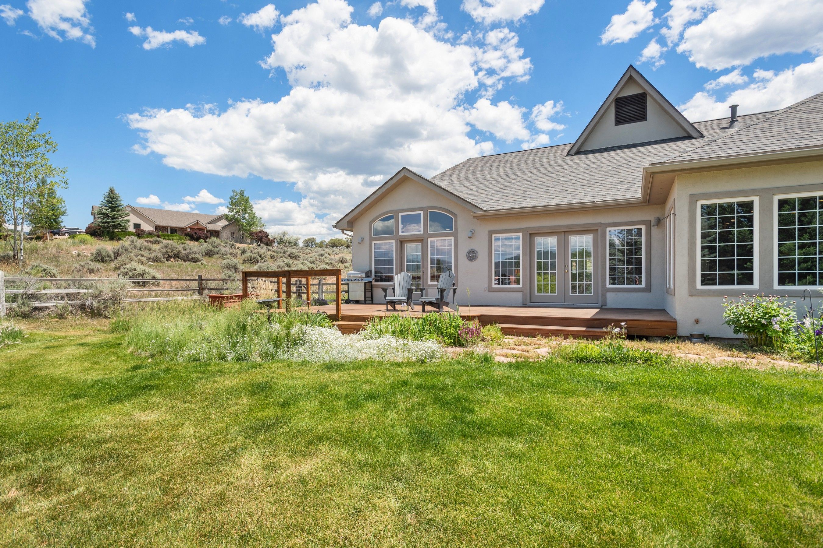 Move-In Ready Mountain Living - 物件實景