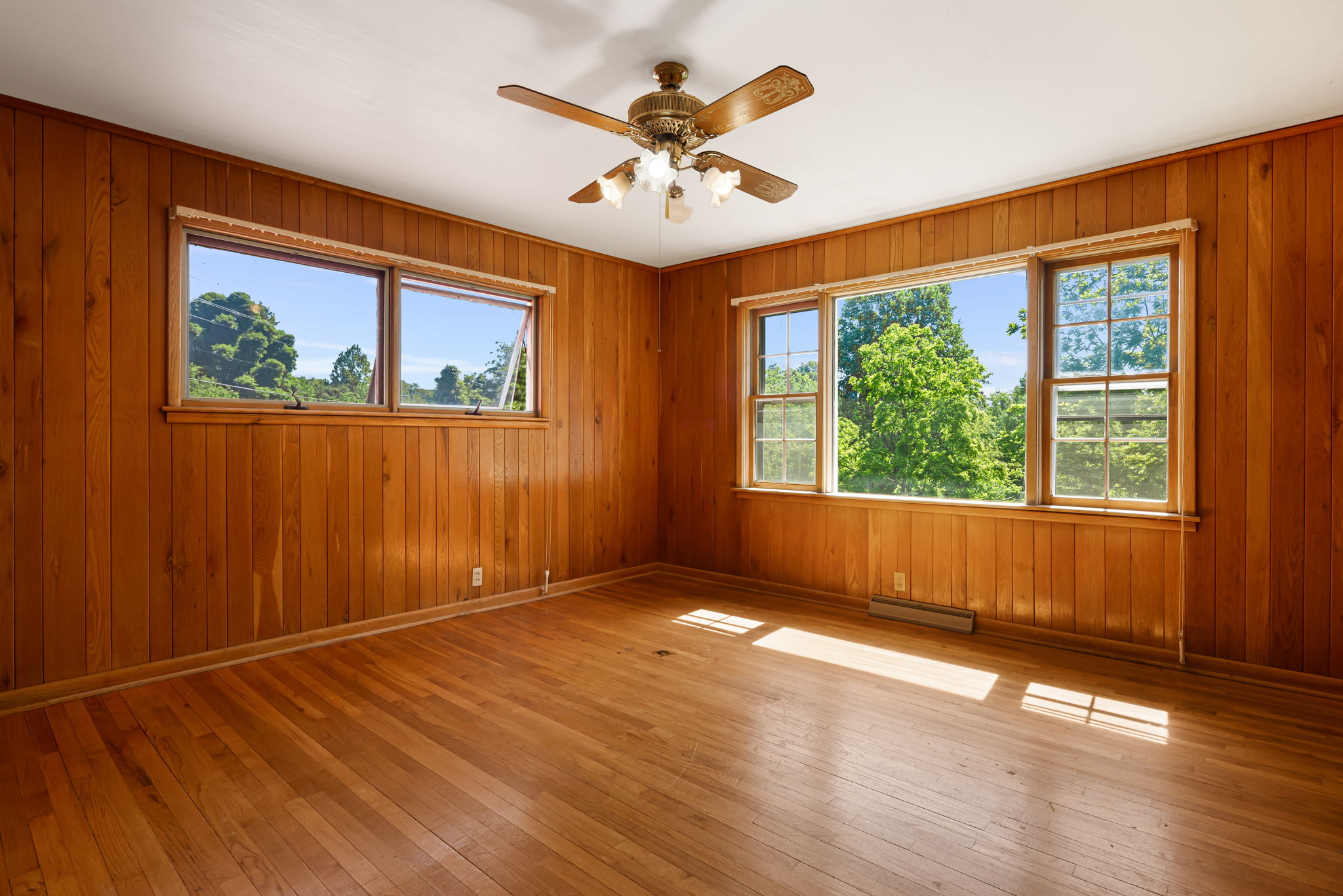 Mars Hill, North Carolina, 28754, United States, 5 Bedrooms Bedrooms, ,3 BathroomsBathrooms,Residential,For Sale,2049468