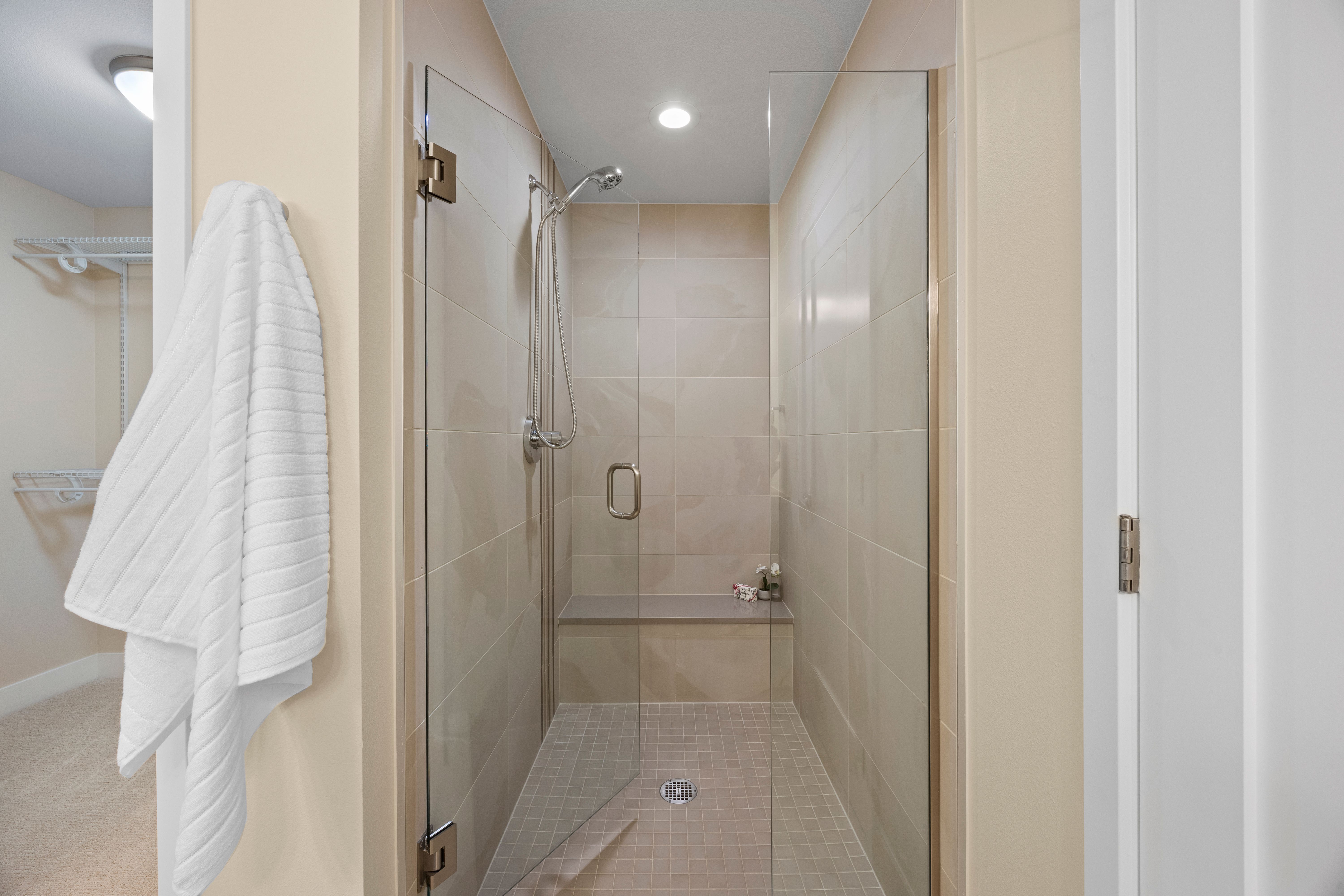  One-of-a-Kind Washington Park Retreat with Private Balcony - 物件實景