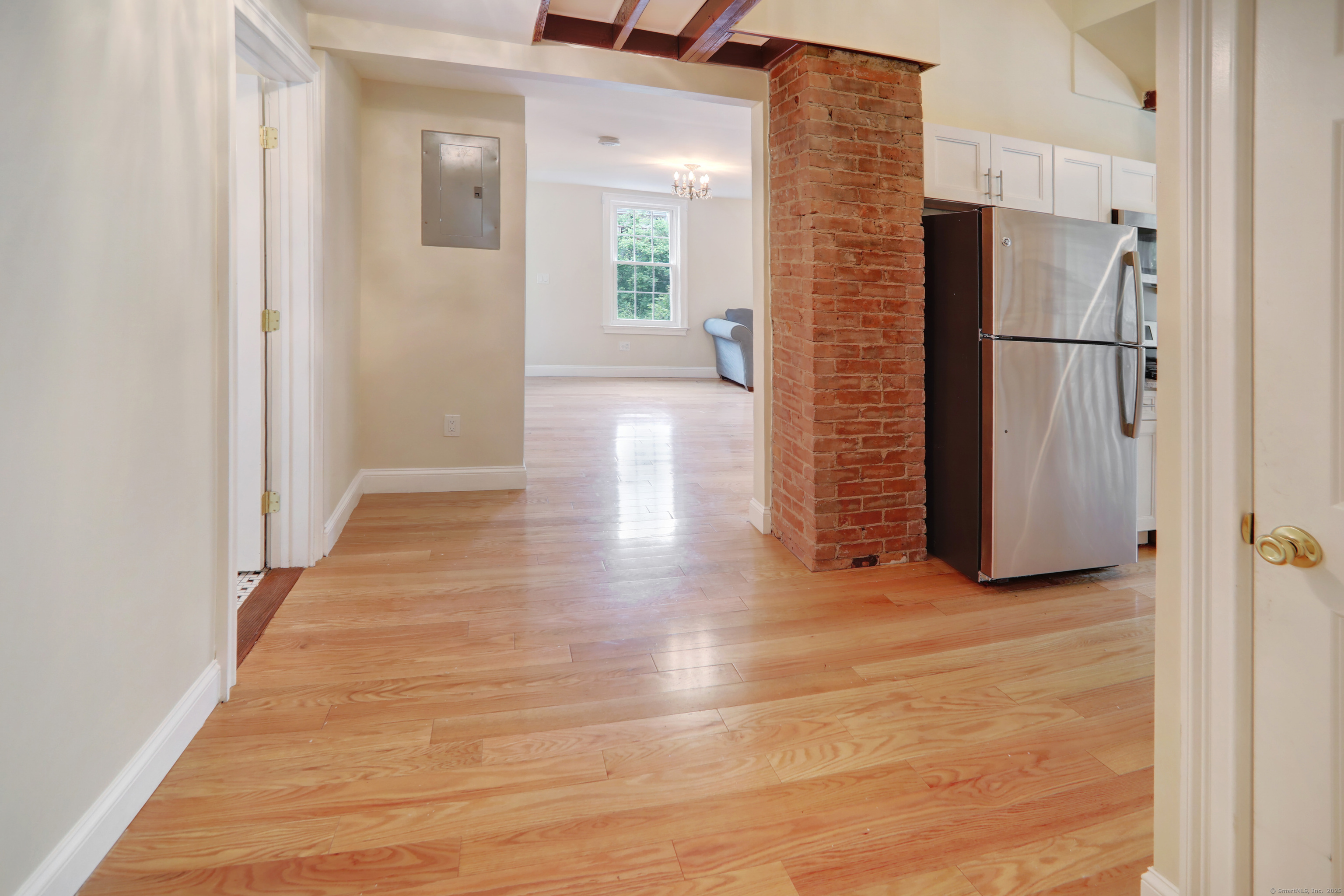 Hamden, Connecticut, 06518, United States, 9 Bedrooms Bedrooms, ,3 BathroomsBathrooms,Residential,For Sale,1940176