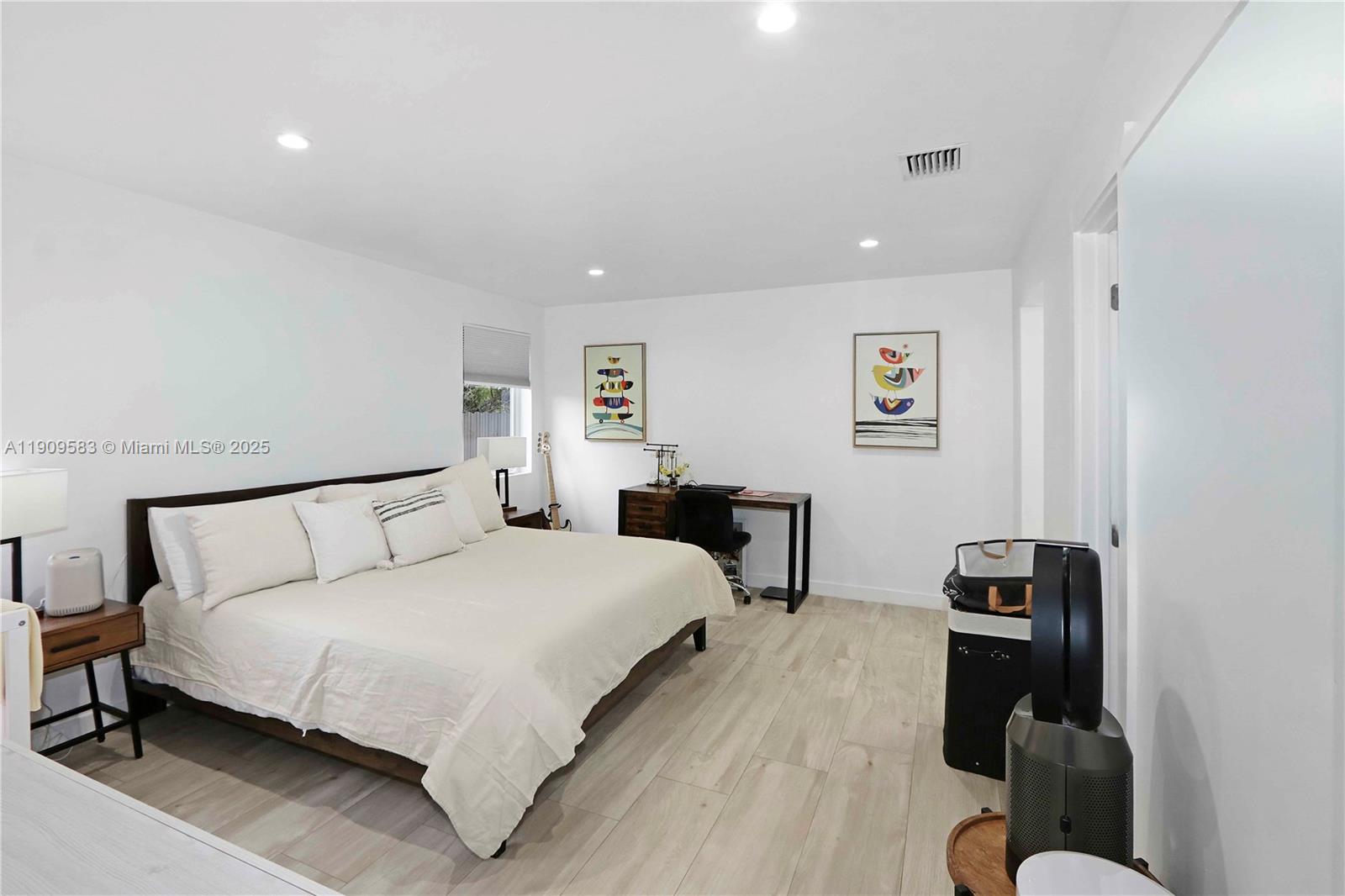 Miami, Florida, 33155, United States, 4 Bedrooms Bedrooms, ,4 BathroomsBathrooms,Residential,For Sale,1987905