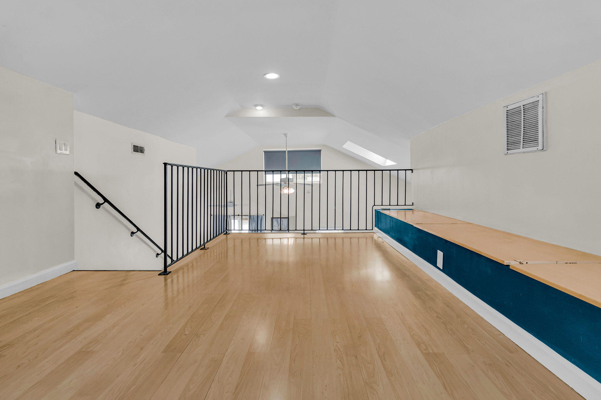 North Charleston, South Carolina, 29405, United States, 2 Bedrooms Bedrooms, ,2 BathroomsBathrooms,Residential,For Sale,2048289