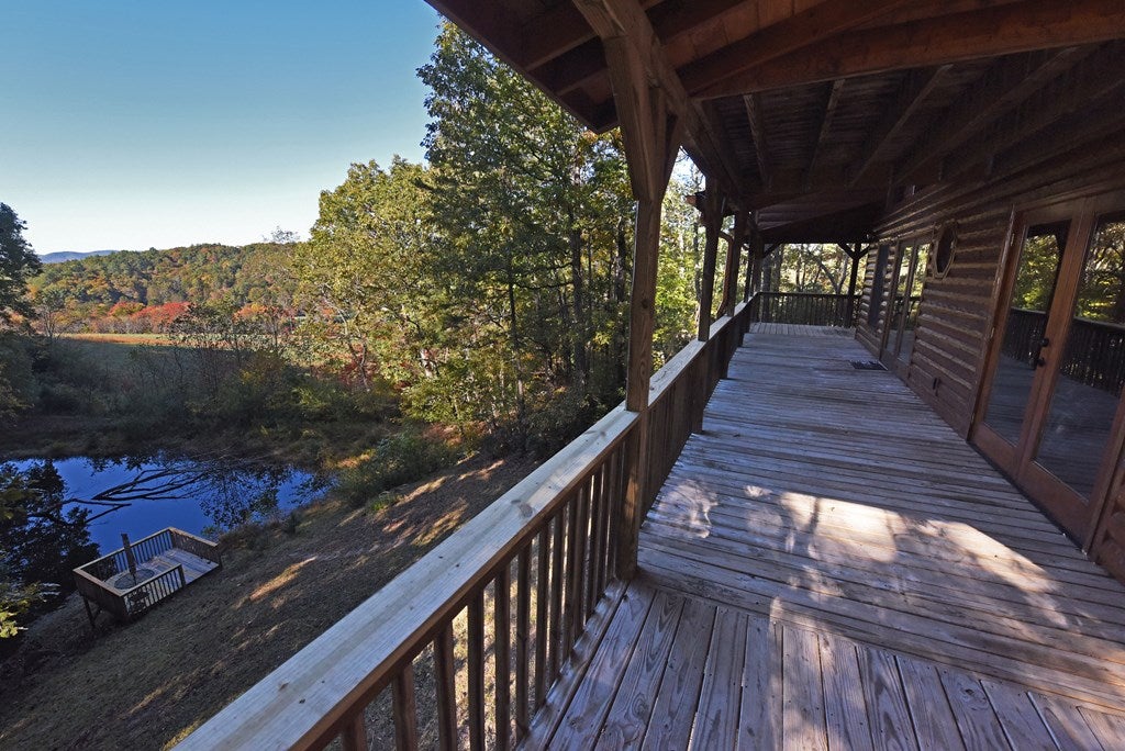 Suches, Georgia, 30572, United States, 3 Bedrooms Bedrooms, ,3 BathroomsBathrooms,Residential,For Sale,1877290
