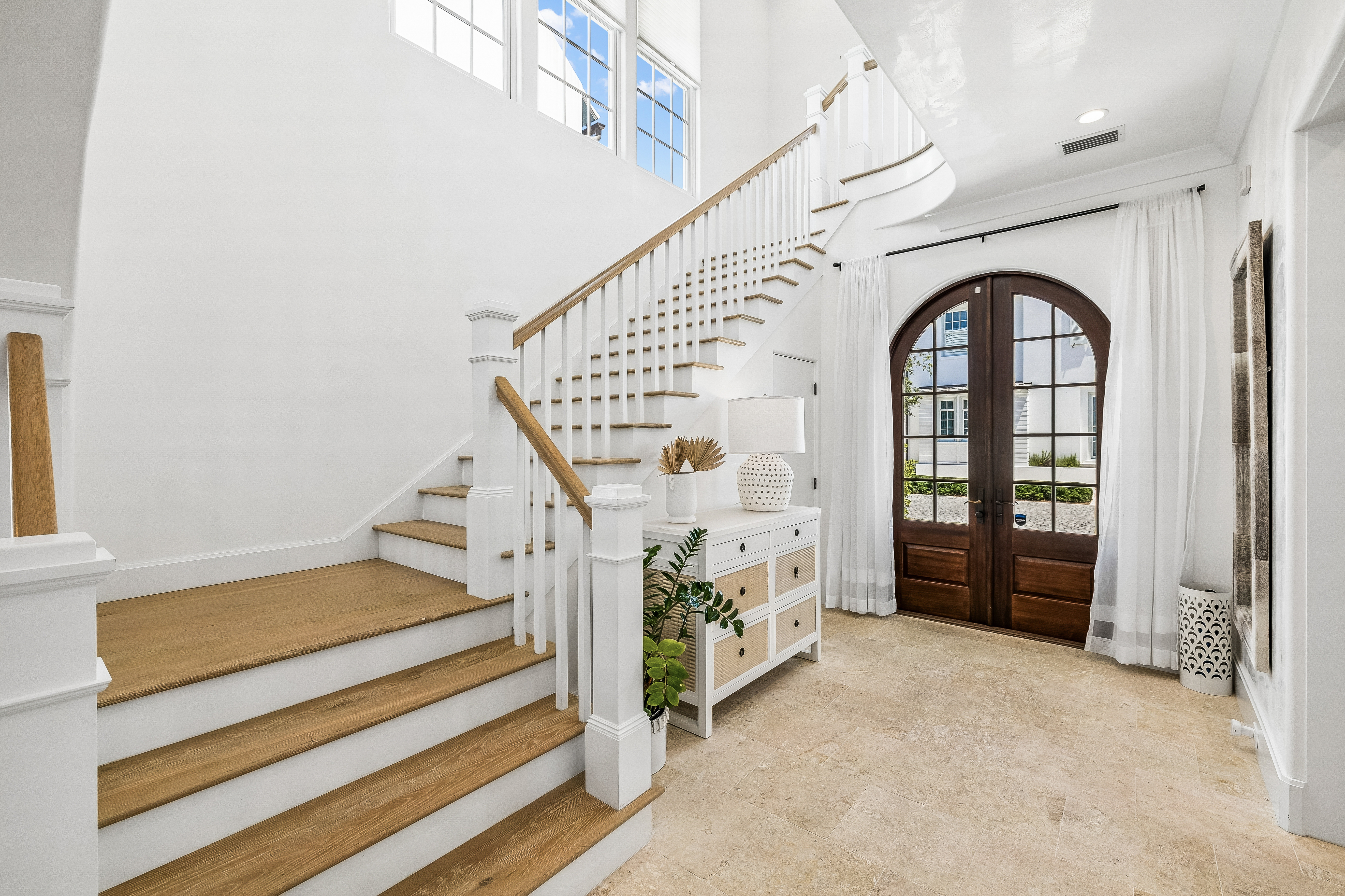  Sophisticated Home With Room For Pool Moments From The Gulf - 物件實景