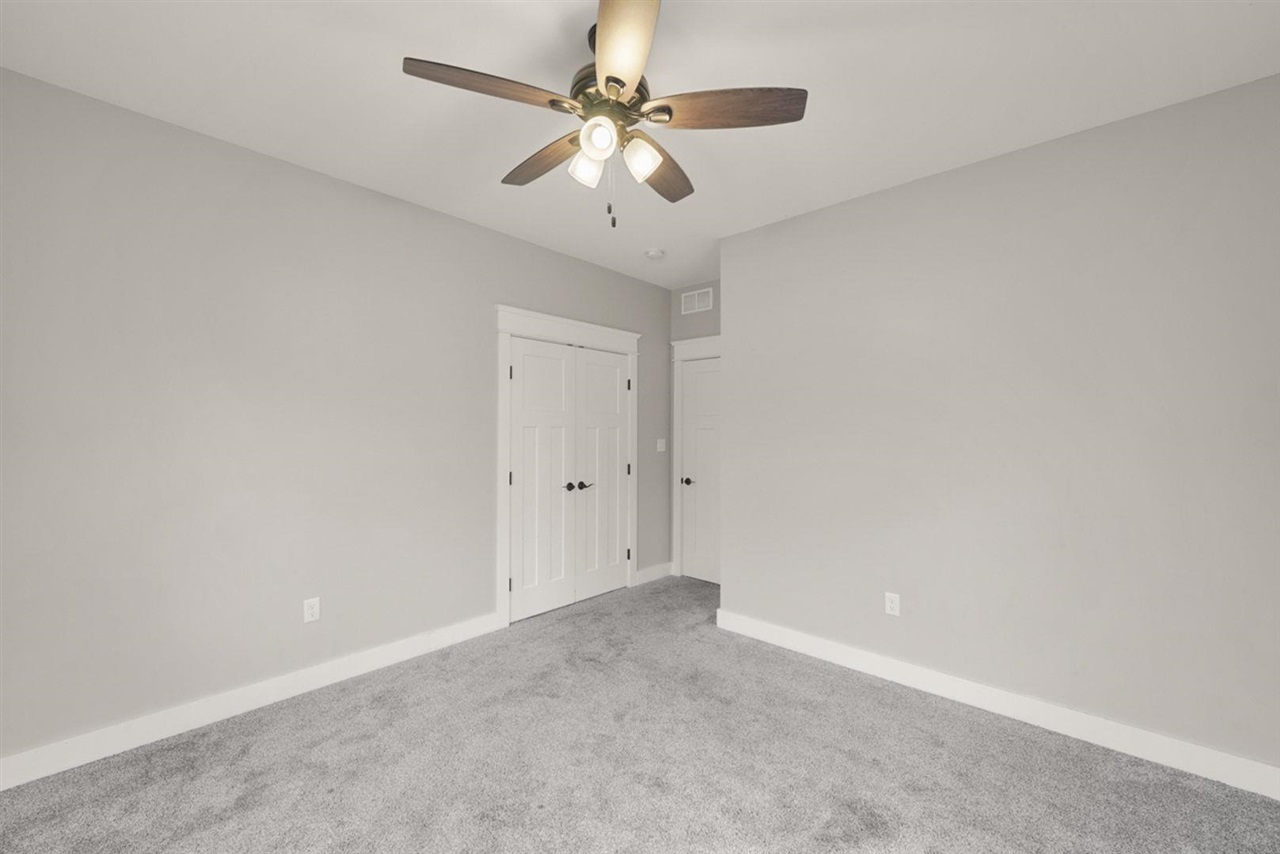 Smiths Grove, Kentucky, 42171, United States, 4 Bedrooms Bedrooms, ,3 BathroomsBathrooms,Residential,For Sale,1901805