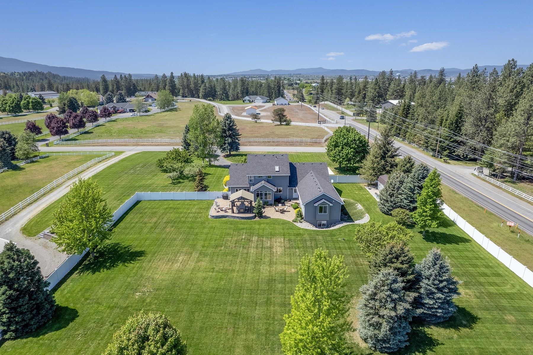  Gorgeous Acreage Estate - 物件實景