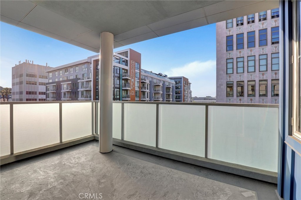 Long Beach, California, 90802, United States, 3 Bedrooms Bedrooms, ,2 BathroomsBathrooms,Residential,For Sale,1921298