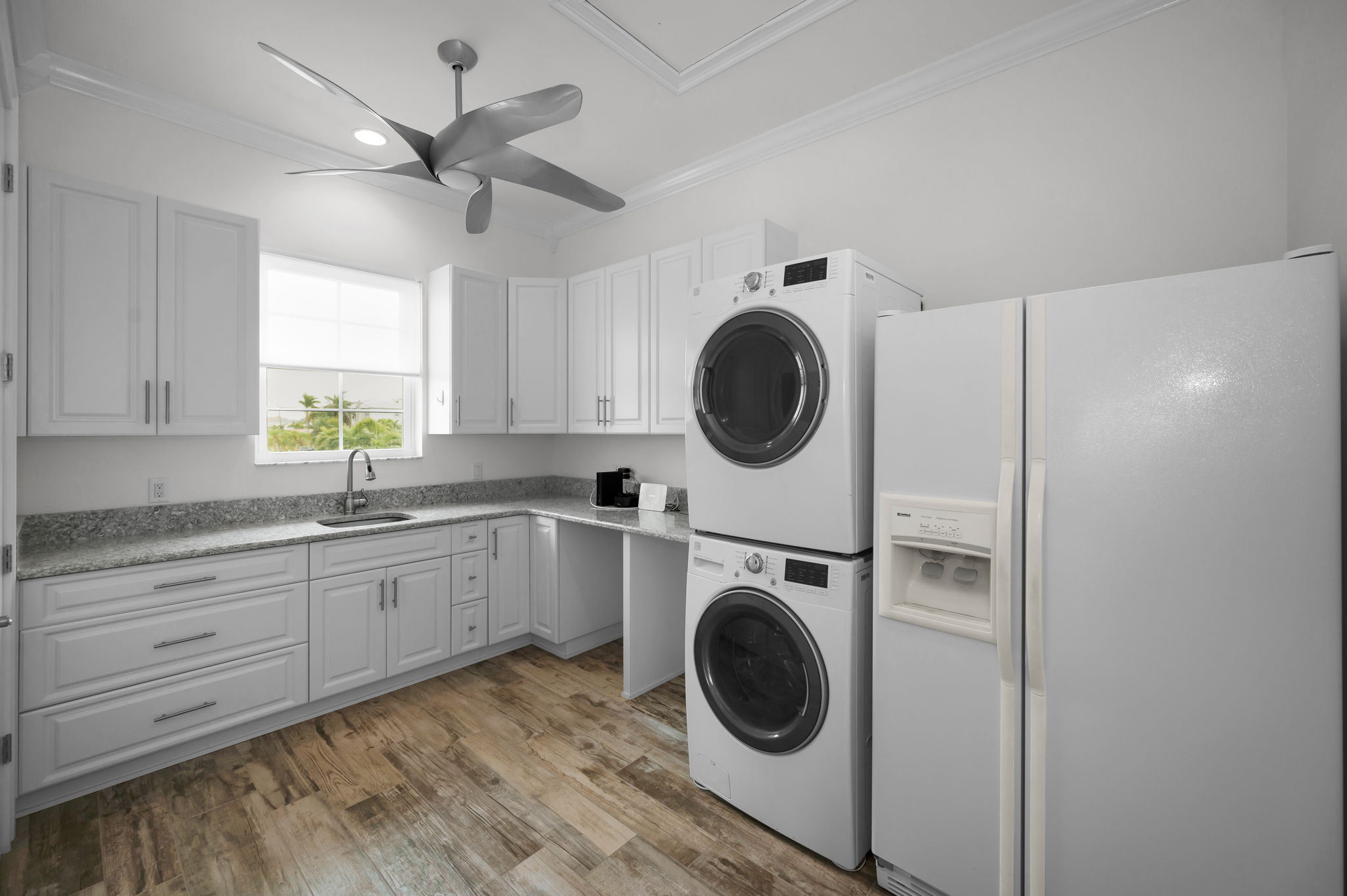 Treasure Island, Florida, 33706, United States, 3 Bedrooms Bedrooms, ,3 BathroomsBathrooms,Residential,For Sale,1974572