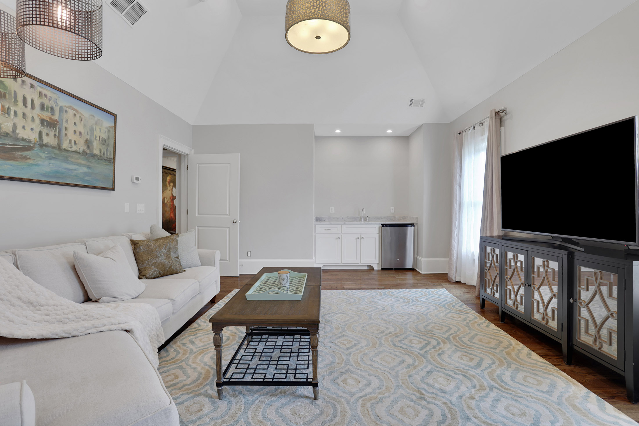  Sophisticated Brick Residence in Coveted Brookhaven Location - 物件實景
