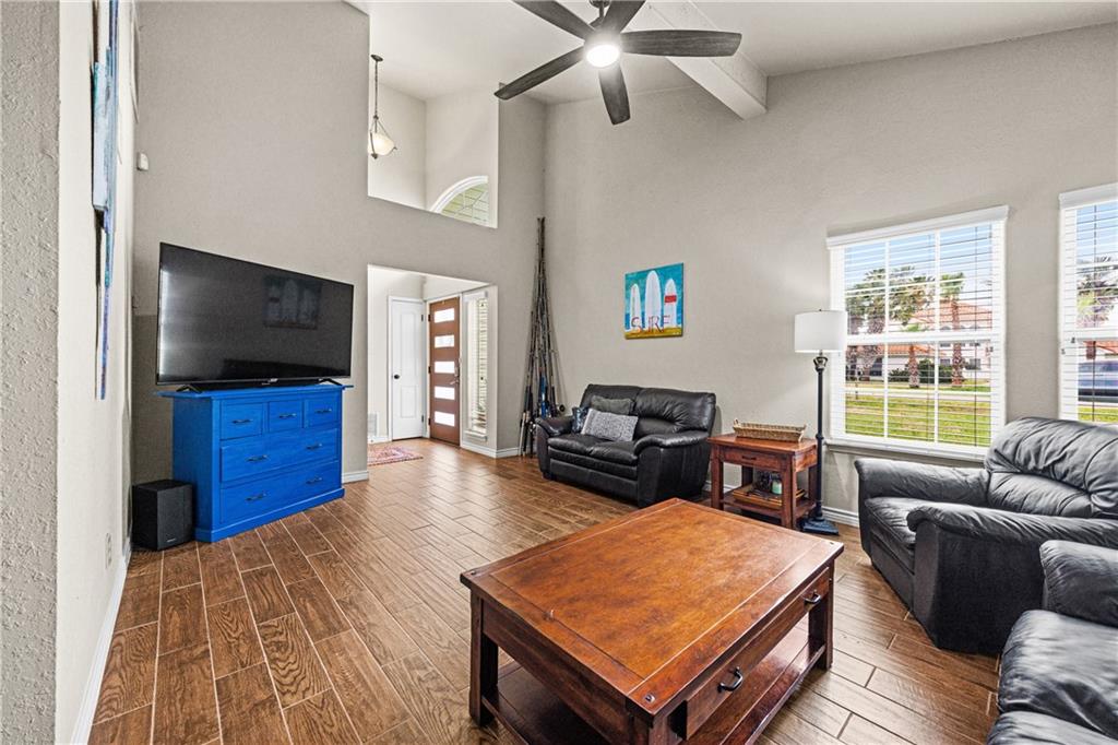 Corpus Christi, Texas, 78412, United States, 4 Bedrooms Bedrooms, ,4 BathroomsBathrooms,Residential,For Sale,1847108