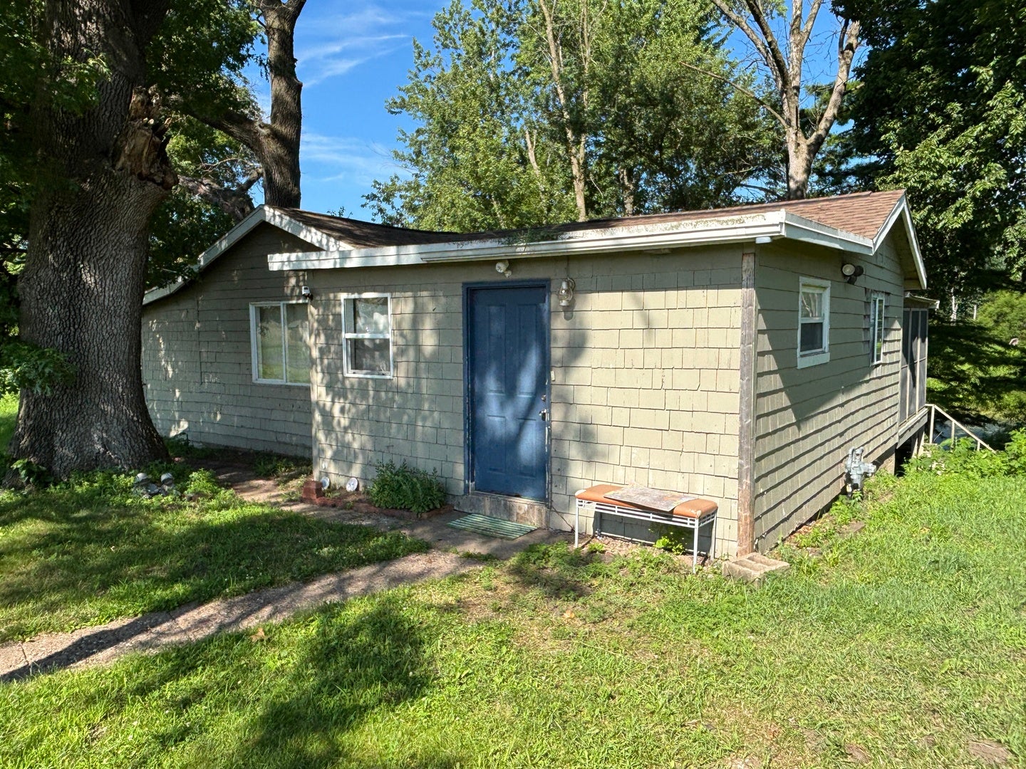 Ebson Rd, Fulton, IL 61252