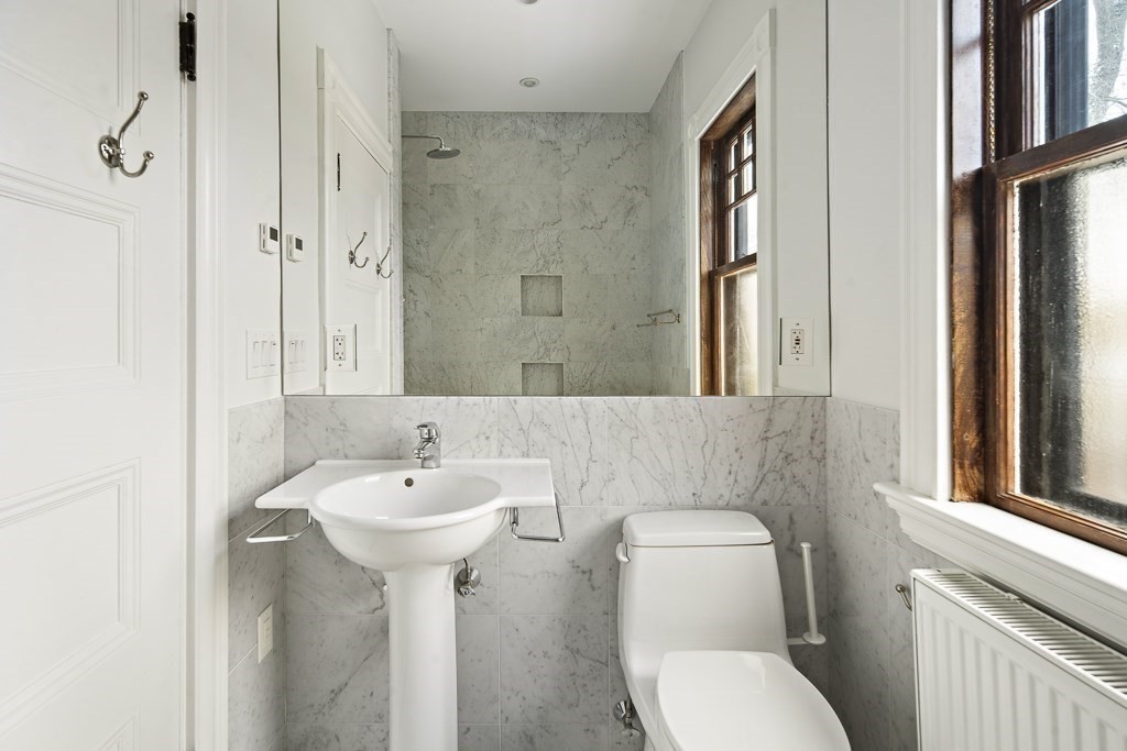 Cambridge, Massachusetts, 02140, United States, 6 Bedrooms Bedrooms, ,6 BathroomsBathrooms,Residential,For Sale,1840566