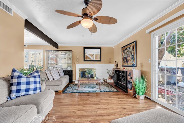 Lynwood, California, 90262, United States, 5 Bedrooms Bedrooms, ,2 BathroomsBathrooms,Residential,For Sale,1914118