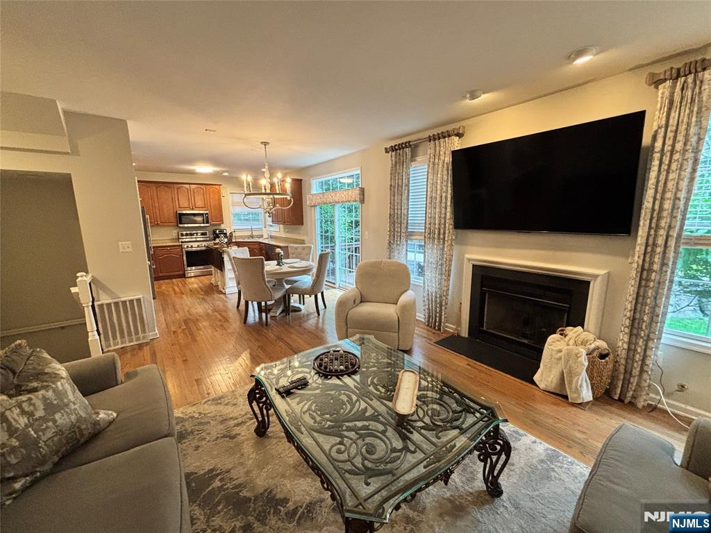 North Haledon, New Jersey, 07508, United States, 4 Bedrooms Bedrooms, ,4 BathroomsBathrooms,Residential,For Sale,1868915