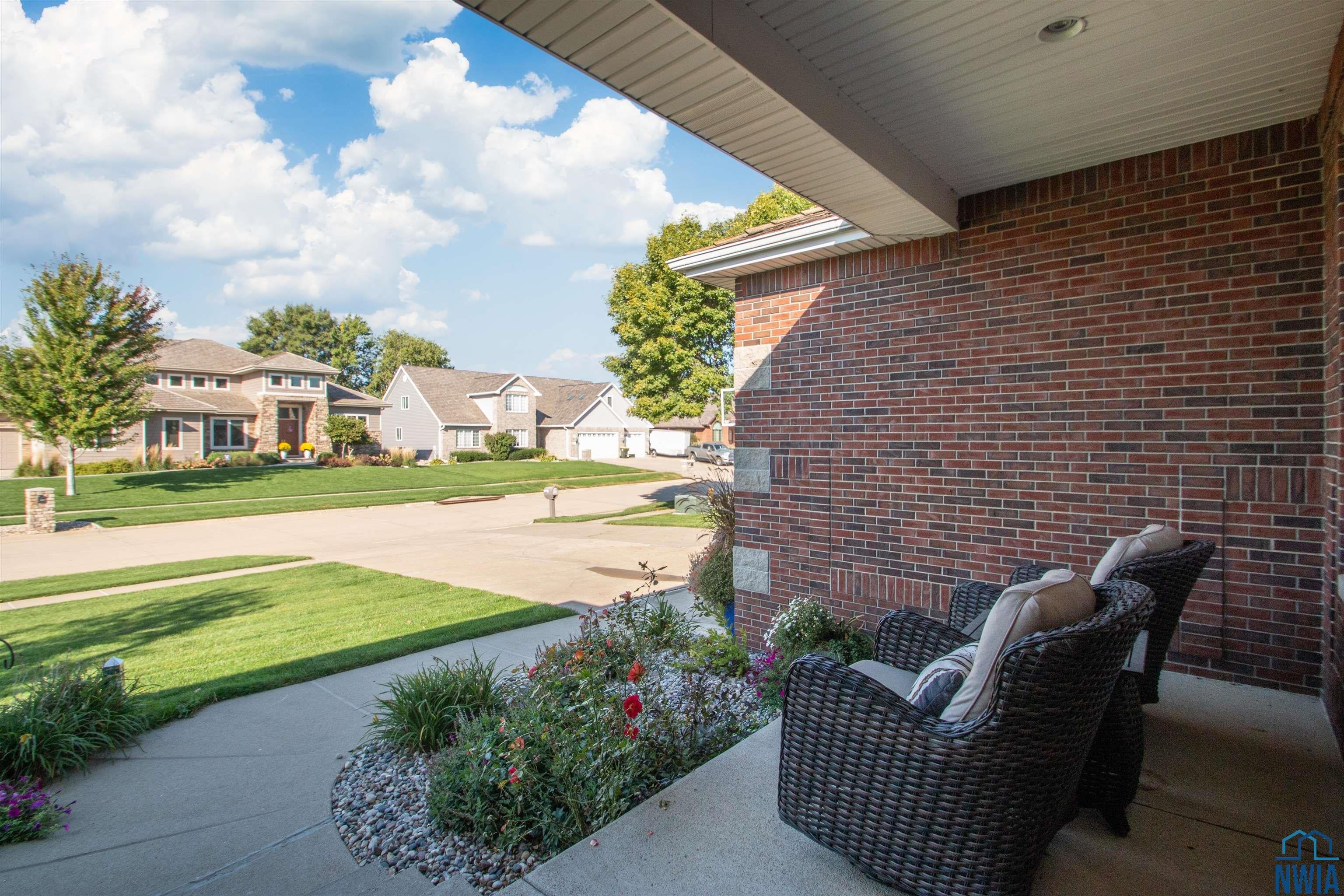 Sioux City, Iowa, 51106, United States, 5 Bedrooms Bedrooms, ,7 BathroomsBathrooms,Residential,For Sale,1976174