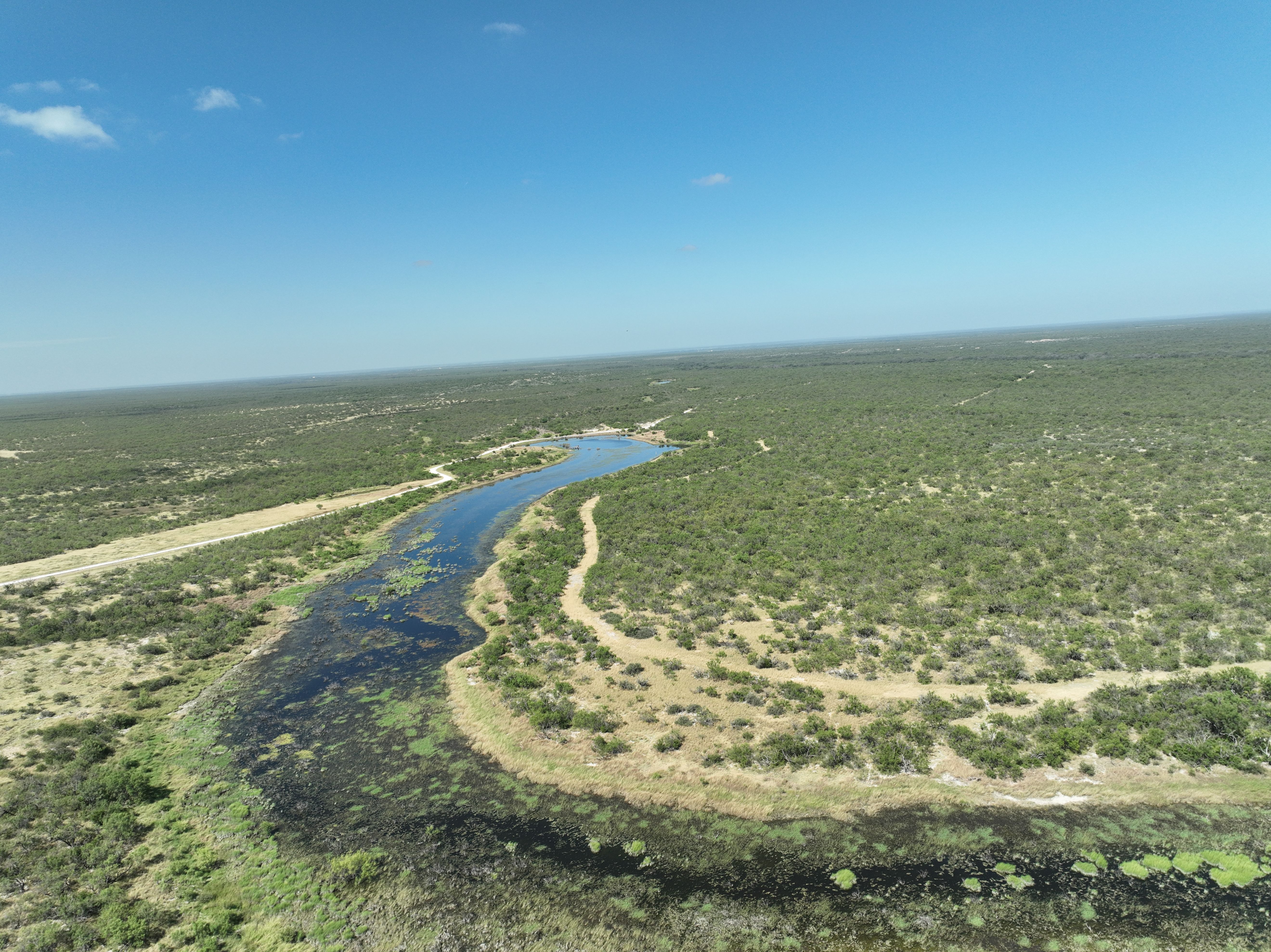  7, 902 +/- Las Moras Creek - 物件實景