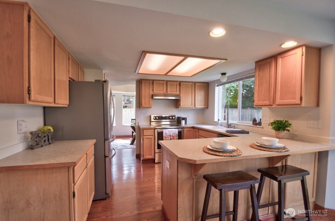 Lacey, Washington, 98513, United States, 4 Bedrooms Bedrooms, ,3 BathroomsBathrooms,Residential,For Sale,1932145