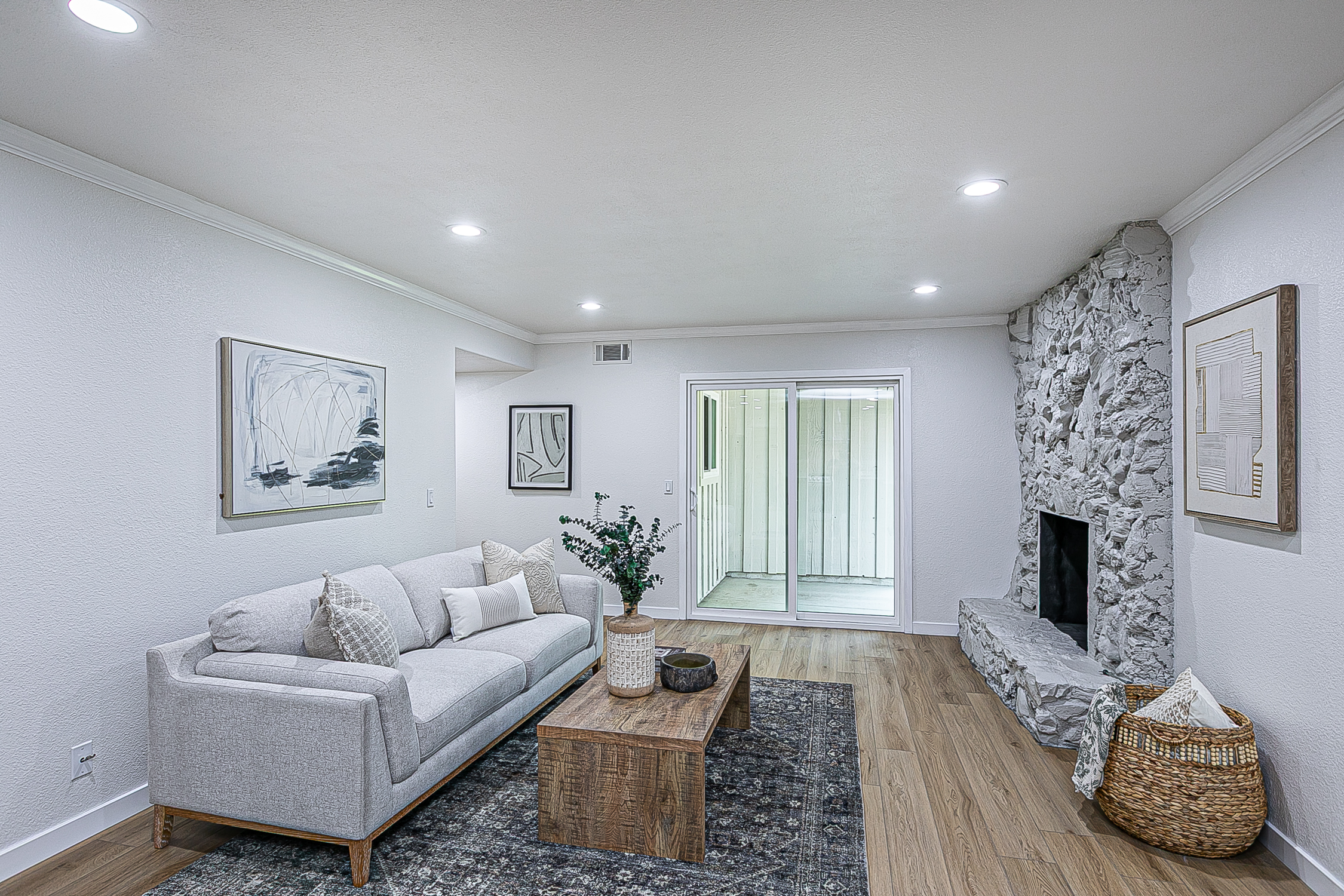 Lompoc, California, 93436, United States, 3 Bedrooms Bedrooms, ,3 BathroomsBathrooms,Residential,For Sale,1916947