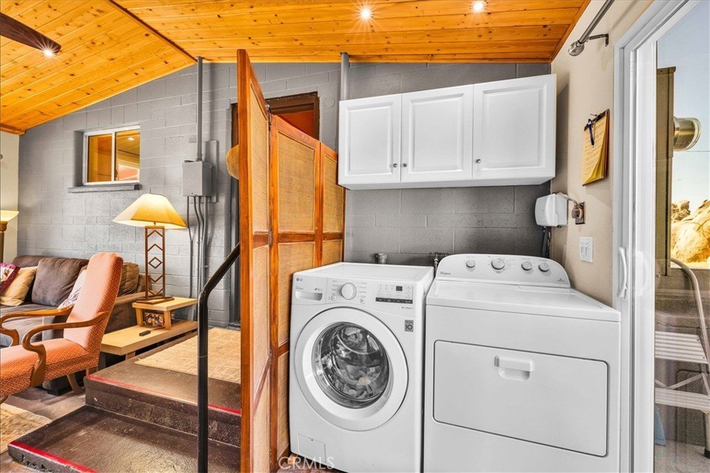 Joshua Tree, California, 92252, United States, 3 Bedrooms Bedrooms, ,2 BathroomsBathrooms,Residential,For Sale,1942307
