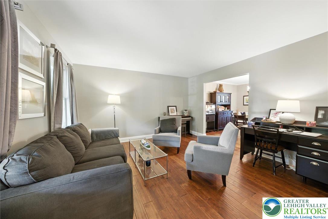Hanover Twp, Pennsylvania, 18017, United States, 3 Bedrooms Bedrooms, ,3 BathroomsBathrooms,Residential,For Sale,1947788